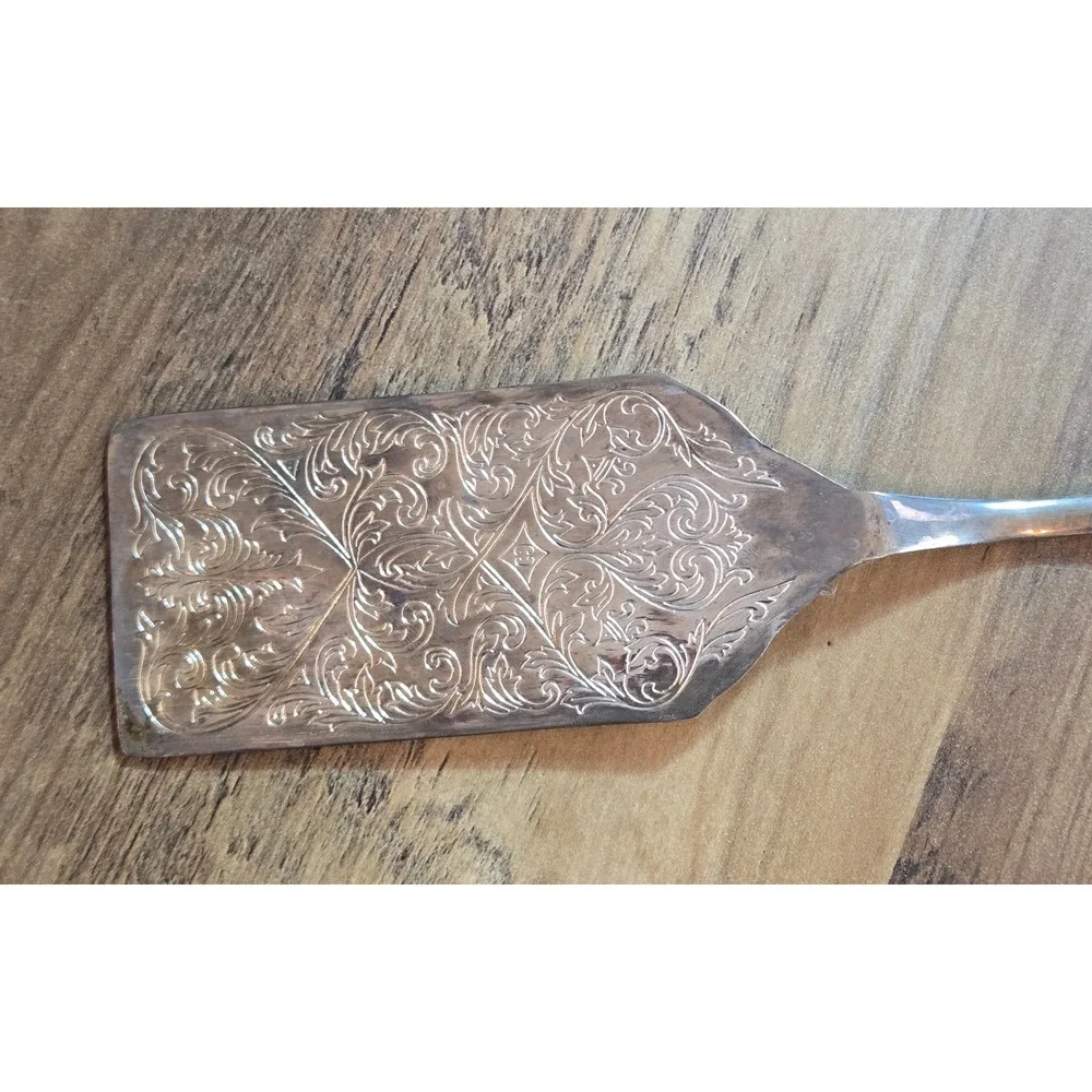 International Silver Co Silverplated Pizza Lasagna Server Ornate Floral